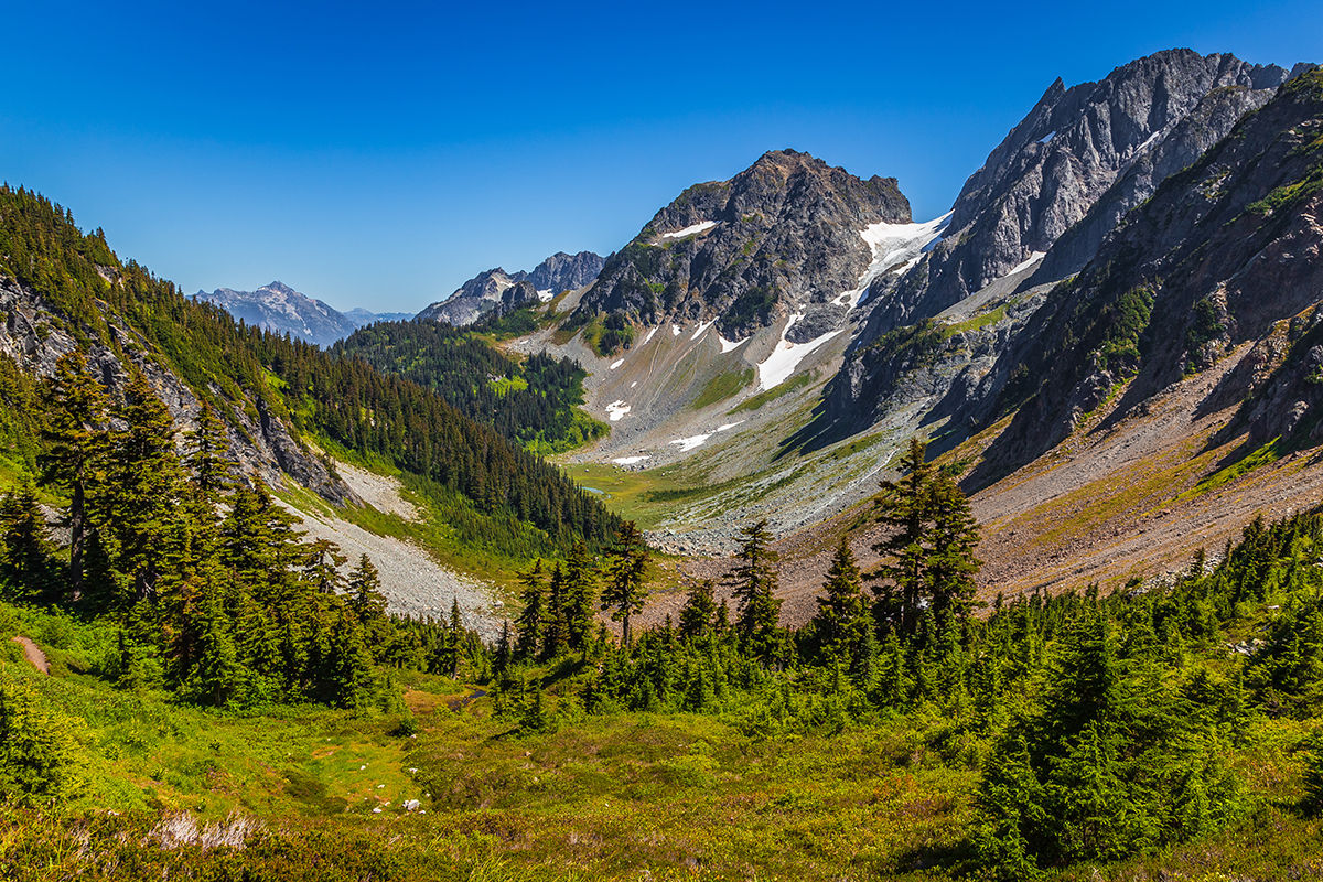 Best Hikes in North Cascades National Park 1