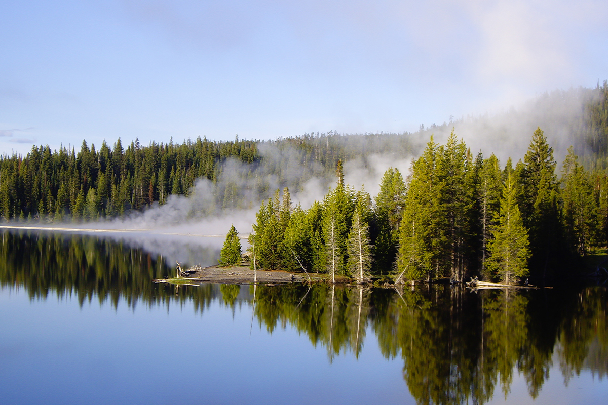 Discover the Best Time to Visit Yellowstone National Park 2