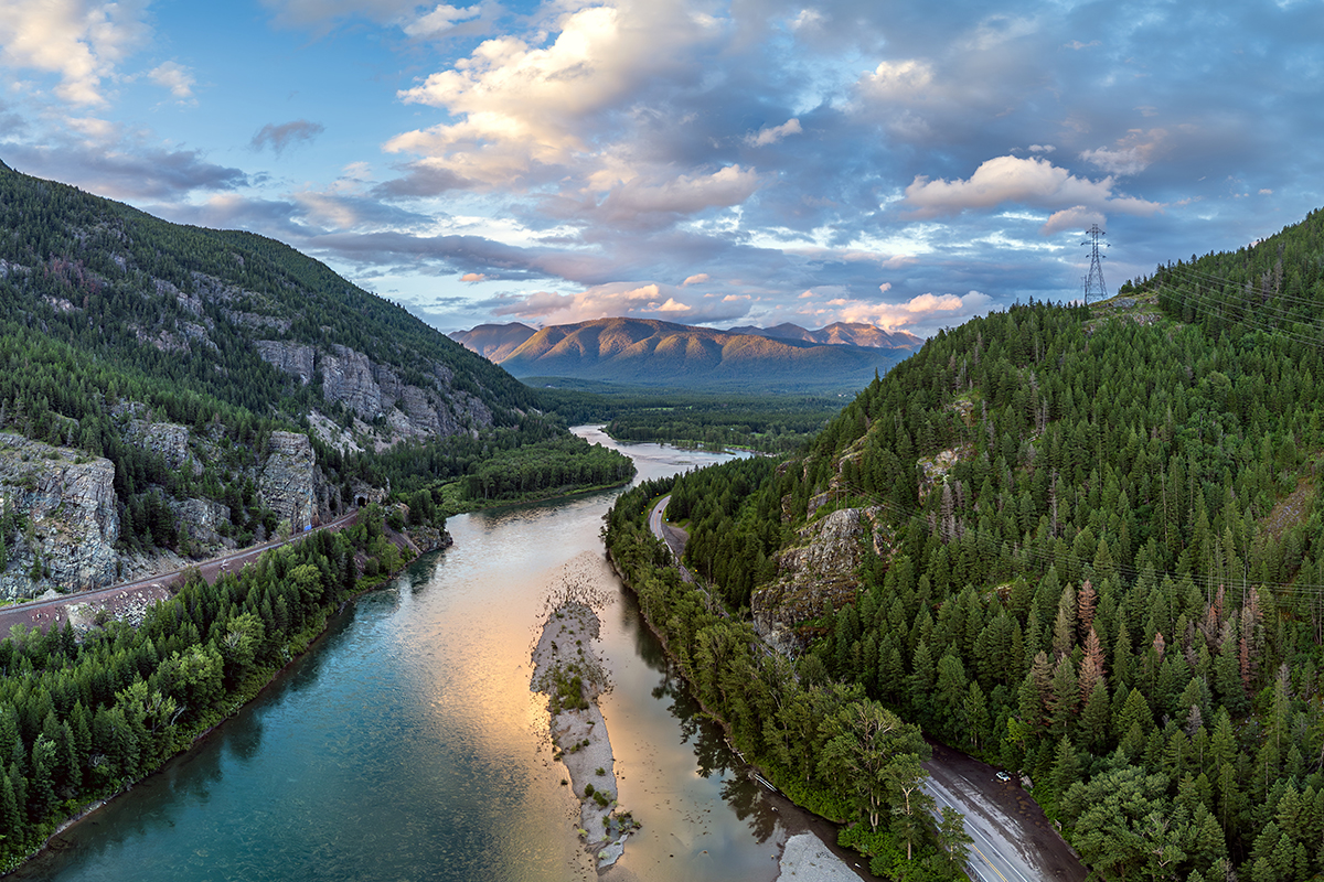 How to Travel from Yellowstone to Glacier National Park 2