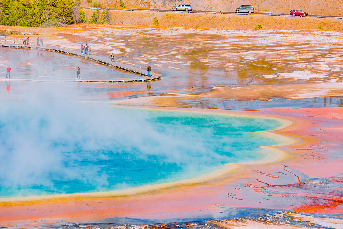 Best Hikes in Yellowstone National Park: Top Trails 11