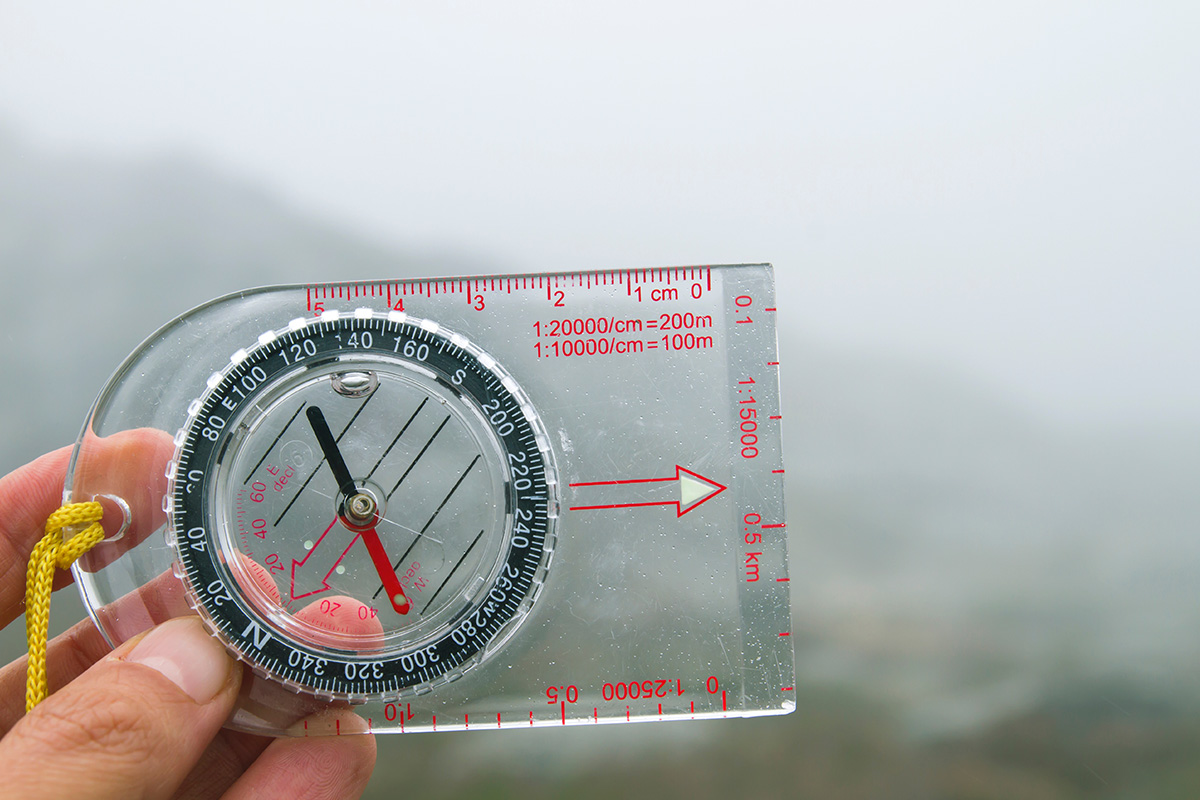 How to Use a Compass &ndash; The Modern Adventurer&rsquo;s Guide 5
