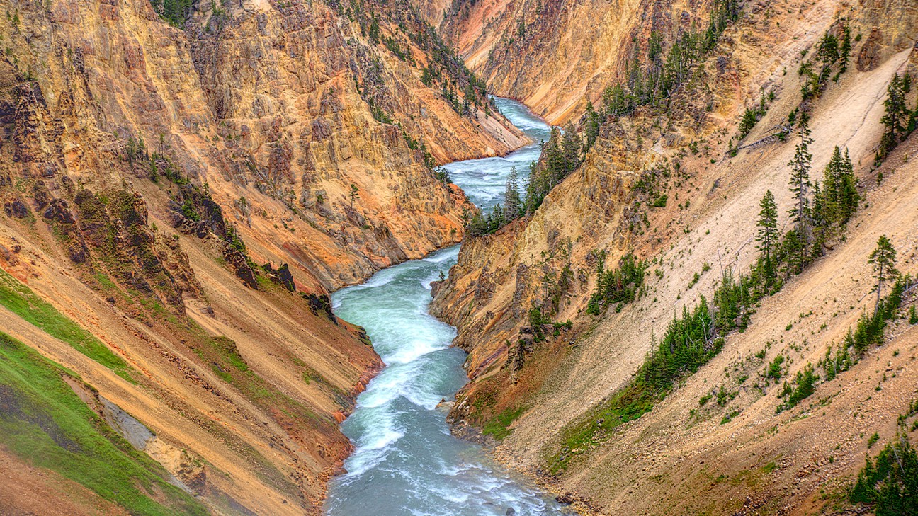 Discover the Best Time to Visit Yellowstone National Park fi