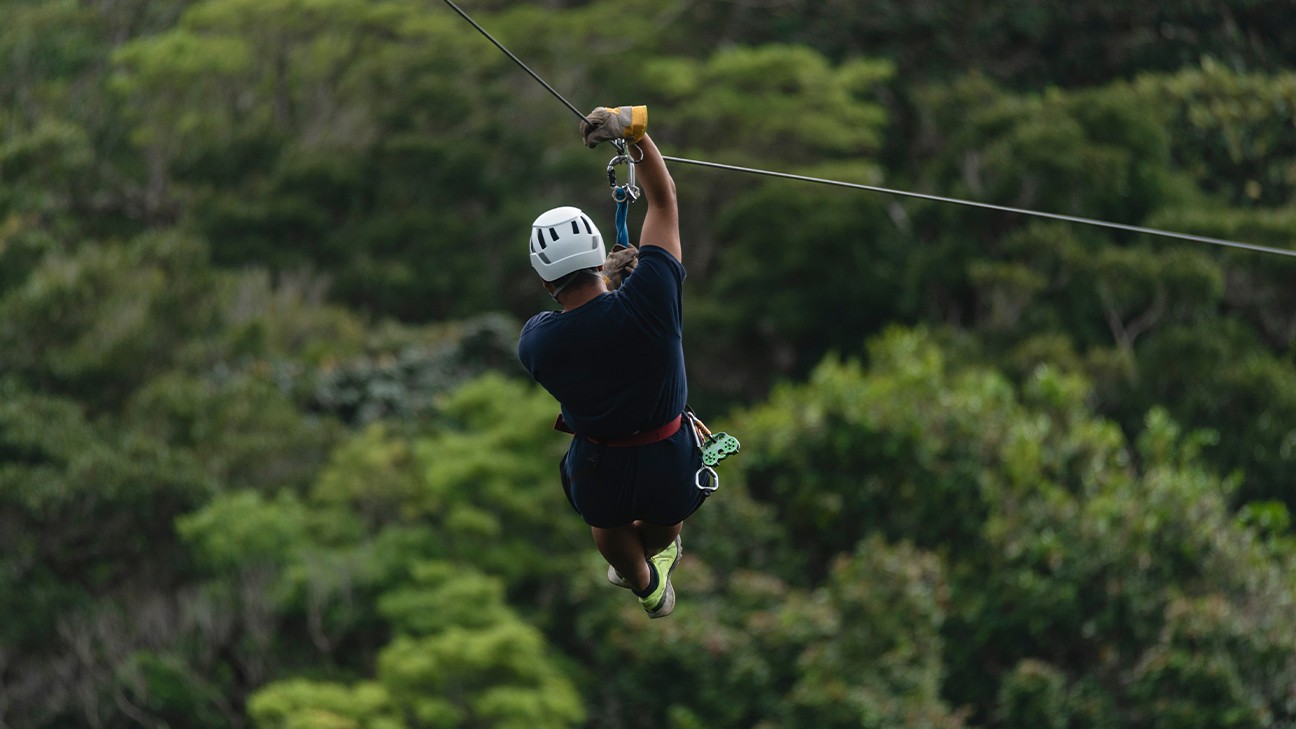 Best Ziplining in the US: 10 Can’t-Miss Zipline Tours fi