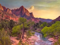 Your Guide to the Best Time to Visit Zion National Park fi
