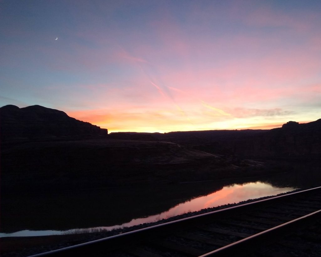 Sunset ColoradoRiver JeepArchTrail
